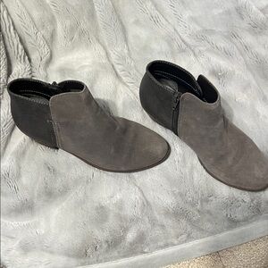 G.H. Bass & Co. Two-Tone Gray Ankle Booties